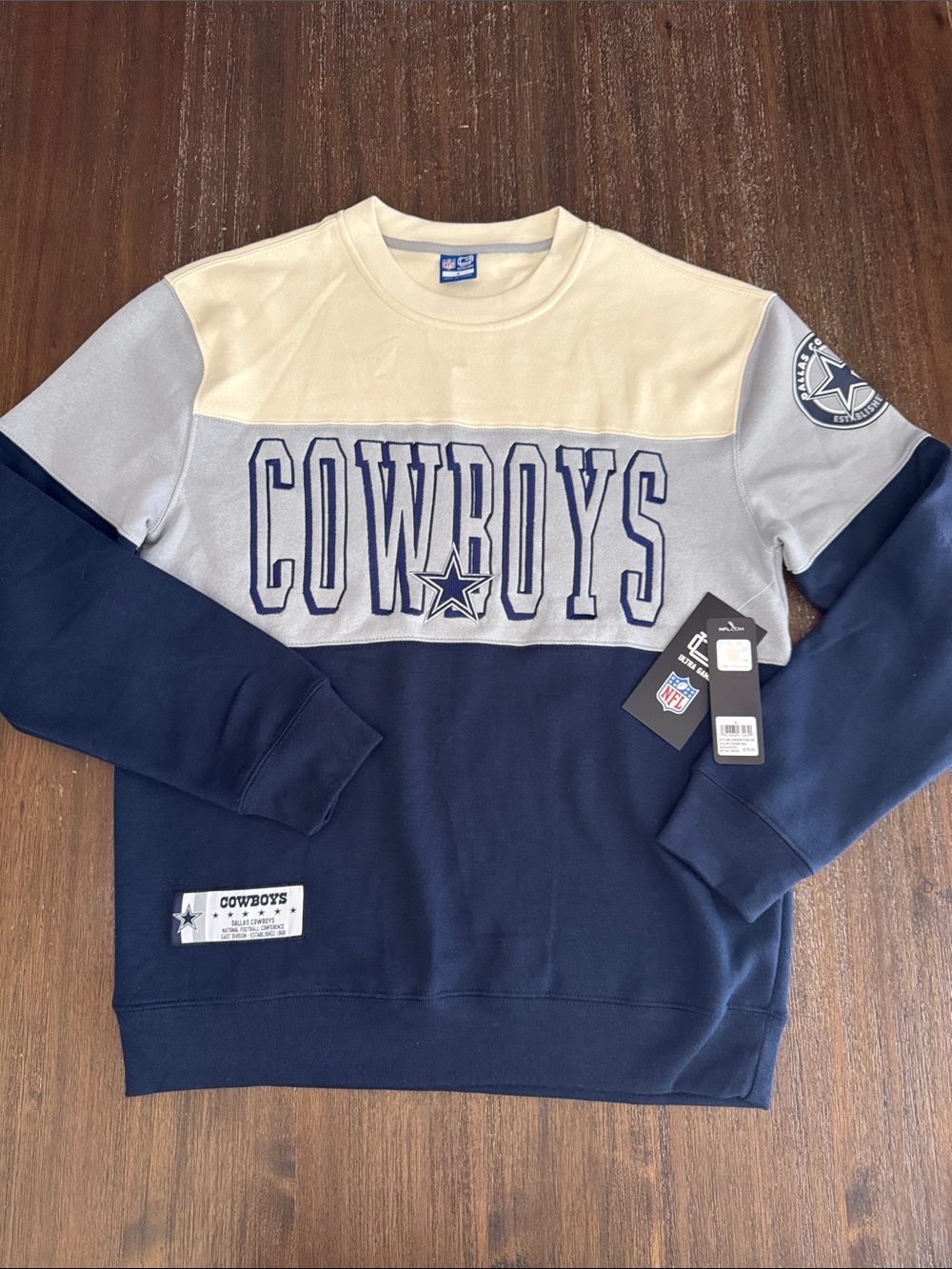 Dallas Cowboys NFL Sweatshirt Colorblock Navy Gray Cream Mens Small